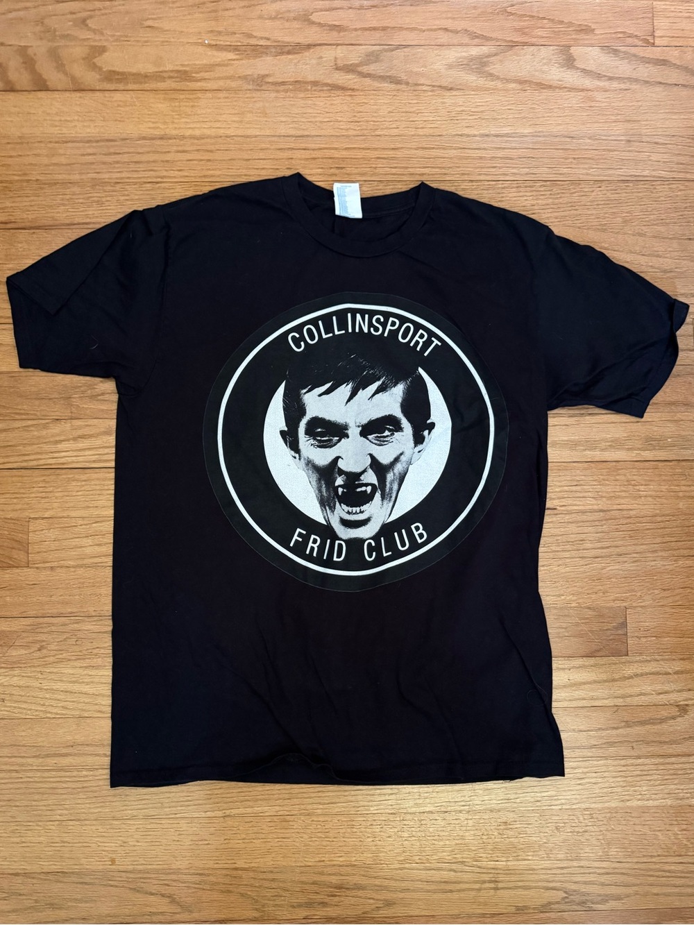 Dark Shadows tee